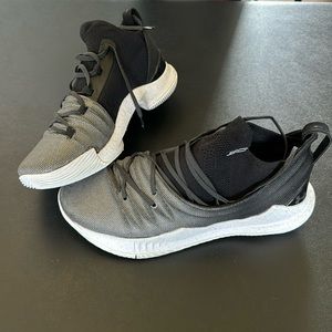 Curry 5 Black Under Armour Basketball Shoes Size 11.5
